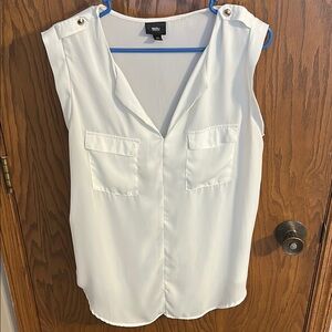 Large white womens blouse with pockets sleeveless